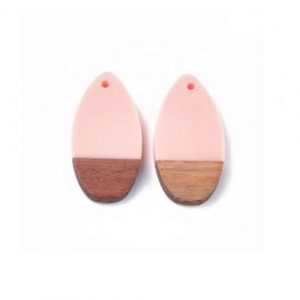 Pendentif goutte en bois de noyer et résine 31 x 16 x 3.5mm