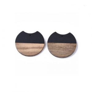 Pendentif en bois de noyer et résine 23 x 24.5 x 3.5mm